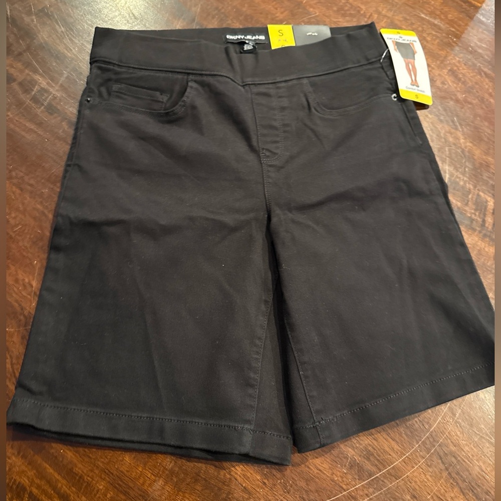 DKNY Black Jeans with Yellow Tag Women’s Size Small